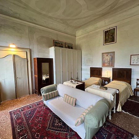 Villa Country Mansion 8500Squarefeet San Pietro Viminario ภายนอก รูปภาพ