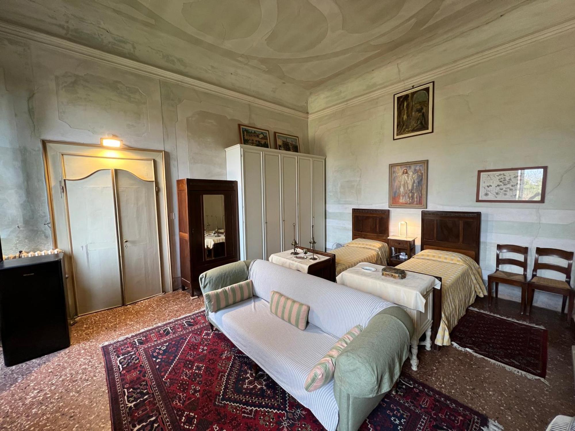 Villa Country Mansion 8500Squarefeet San Pietro Viminario ภายนอก รูปภาพ
